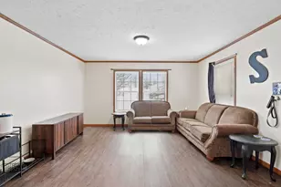 324 Grand River Dr, Adrian, MI 49221 - Photo 7