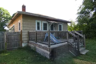 864 Highland Ave, Benton Harbor, MI 49022 - Photo 7