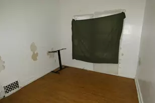 864 Highland Ave, Benton Harbor, MI 49022 - Photo 11