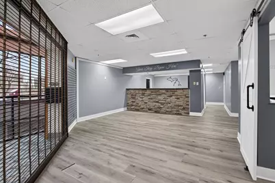 300 W Washington Avenue #Lobby Suite, Jackson, MI 49201 - Photo 5