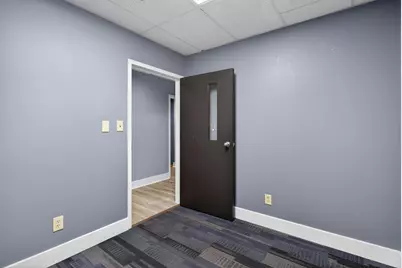 300 W Washington Avenue #Lobby Suite, Jackson, MI 49201 - Photo 25