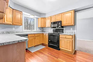 722 Grand Marais Ave, Portage, MI 49024 - Photo 5