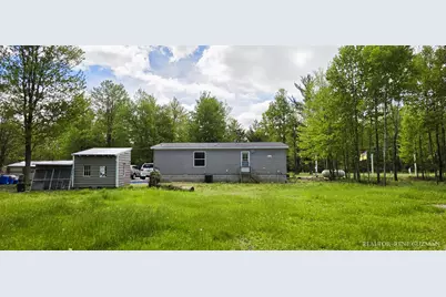 2815 E Monroe Street, White Cloud, MI 49349 - Photo 23