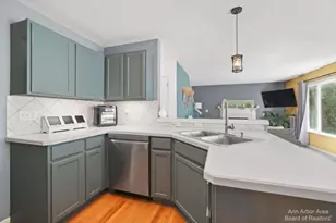 214 Glenwood Cir, Manchester, MI 48158 - Photo 7