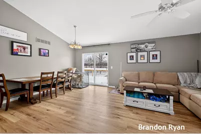 2050 Stag Court NE, Cedar Springs, MI 49319 - Photo 9