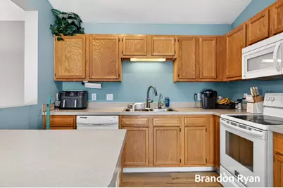 2050 Stag Court NE, Cedar Springs, MI 49319 - Photo 11