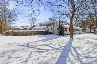 2302 Northwest Ave, Lansing, MI 48906 - Photo 33