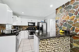 3440 Newcastle Dr SE, Grand Rapids, MI 49508 - Photo 11