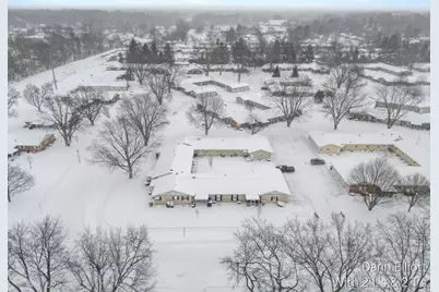 882 Andover Court SE #57, Kentwood, MI 49508 - Photo 3