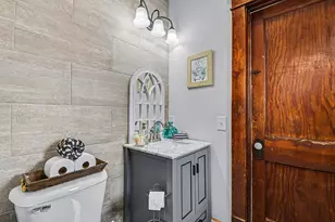 1311 Jefferson St, Muskegon, MI 49441 - Photo 11