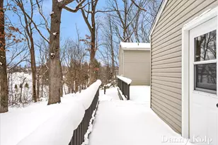 2687 Dunnigan Ave NE, Grand Rapids, MI 49525 - Photo 29