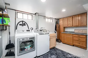 265 W 21st St, Holland, MI 49423 - Photo 27