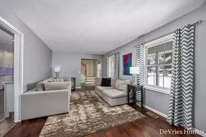 1711 Oakvale Drive SW, Wyoming, MI 49519 - Photo 5