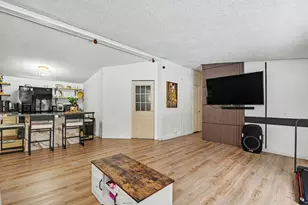 710 Edgecreek Dr, Wayland, MI 49348 - Photo 17