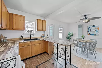 408 E Market Street, Greenville, MI 48838 - Photo 9