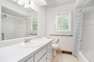 2530 Westbrook Dr NW, Grand Rapids, MI 49504 - Photo 21