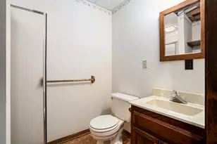 2530 Westbrook Dr NW, Grand Rapids, MI 49504 - Photo 27