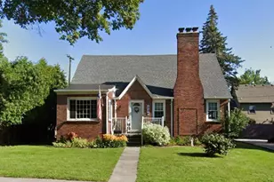 920 Clinton Ave, Saint Clair, MI 48079 - Photo 3