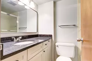 555 E William St, Ann Arbor, MI 48104 - Photo 17