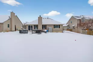 767 Berkshire Dr, Saline, MI 48176 - Photo 3