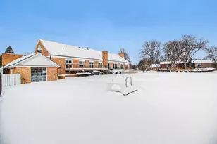 3349 Burbank Dr, Ann Arbor, MI 48105 - Photo 37