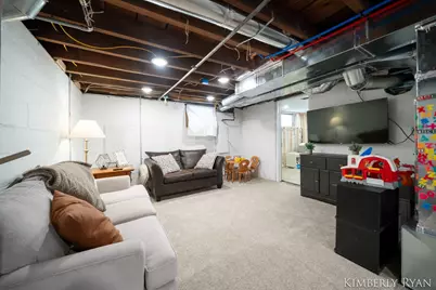 233 W Alpine Avenue, Zeeland, MI 49464 - Photo 31