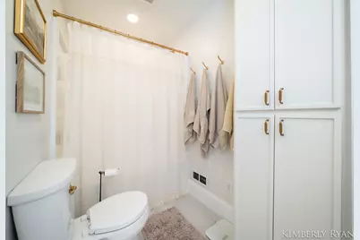 233 W Alpine Avenue, Zeeland, MI 49464 - Photo 11