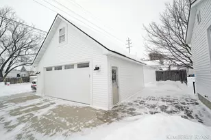 233 W Alpine Ave, Zeeland, MI 49464 - Photo 41