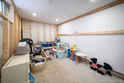 233 W Alpine Avenue, Zeeland, MI 49464 - Photo 35