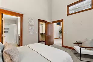 600 Broadway Ave NW, Grand Rapids, MI 49504 - Photo 31