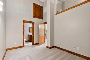 600 Broadway Ave NW, Grand Rapids, MI 49504 - Photo 35