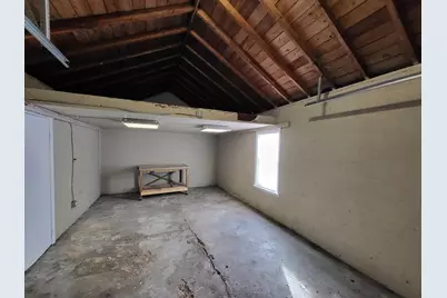 420 E Meyers Avenue, Hazel Park, MI 48030 - Photo 21