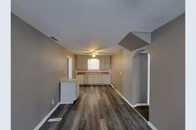 420 E Meyers Avenue, Hazel Park, MI 48030 - Photo 5