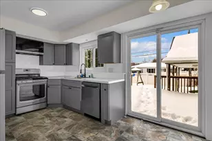 1330 Minnesota Ave, Marysville, MI 48040 - Photo 7