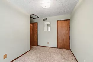 1197 Sunview Dr, Saint Johns, MI 48879 - Photo 9