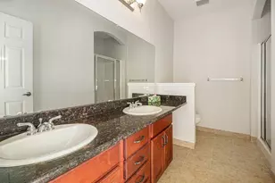 217 W Oakbrook Dr, Ann Arbor, MI 48103 - Photo 13