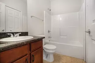 217 W Oakbrook Dr, Ann Arbor, MI 48103 - Photo 9