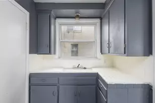 20267 Ashton Ave, Detroit, MI 48219 - Photo 11