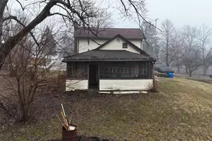 1300 N Waterloo Ave, Jackson, MI 49202 - Photo 3