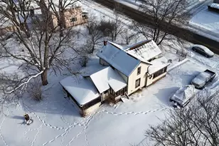 1300 N Waterloo Ave, Jackson, MI 49202 - Photo 3