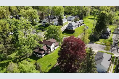 1300 N Waterloo Avenue, Jackson, MI 49202 - Photo 5
