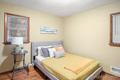 1647 W Lakewood Boulevard, Holland, MI 49424 - Photo 11