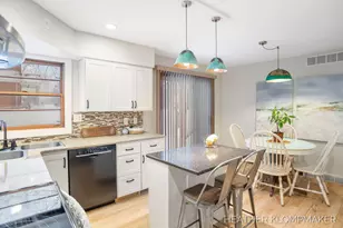 1647 W Lakewood Blvd, Holland, MI 49424 - Photo 7