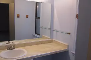 820 Cliffs Dr, Ypsilanti, MI 48198 - Photo 9