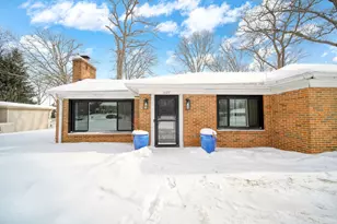 1127 S Brown St, Jackson, MI 49203 - Photo 3