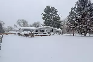 28860 Sarabyn St, Dowagiac, MI 49047 - Photo 3