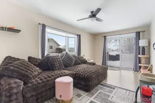 544 Homestead Ave, Holland, MI 49423 - Photo 17