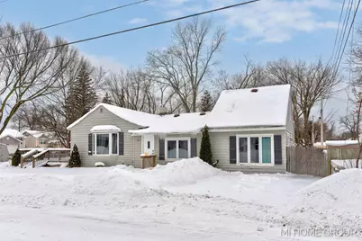544 Homestead Avenue, Holland, MI 49423 - Photo 1