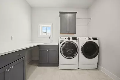 4692 Knapp Bluff Drive NE, Grand Rapids, MI 49525 - Photo 23