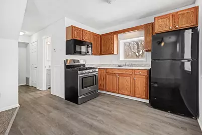 5747 Utah Avenue, Portage, MI 49024 - Photo 9